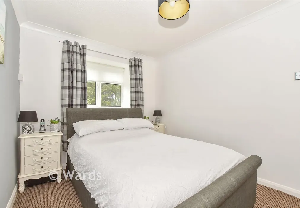 Bedroom 1 - Squires Court, Eastchurch, Sheerness, Kent - Wards of Kent