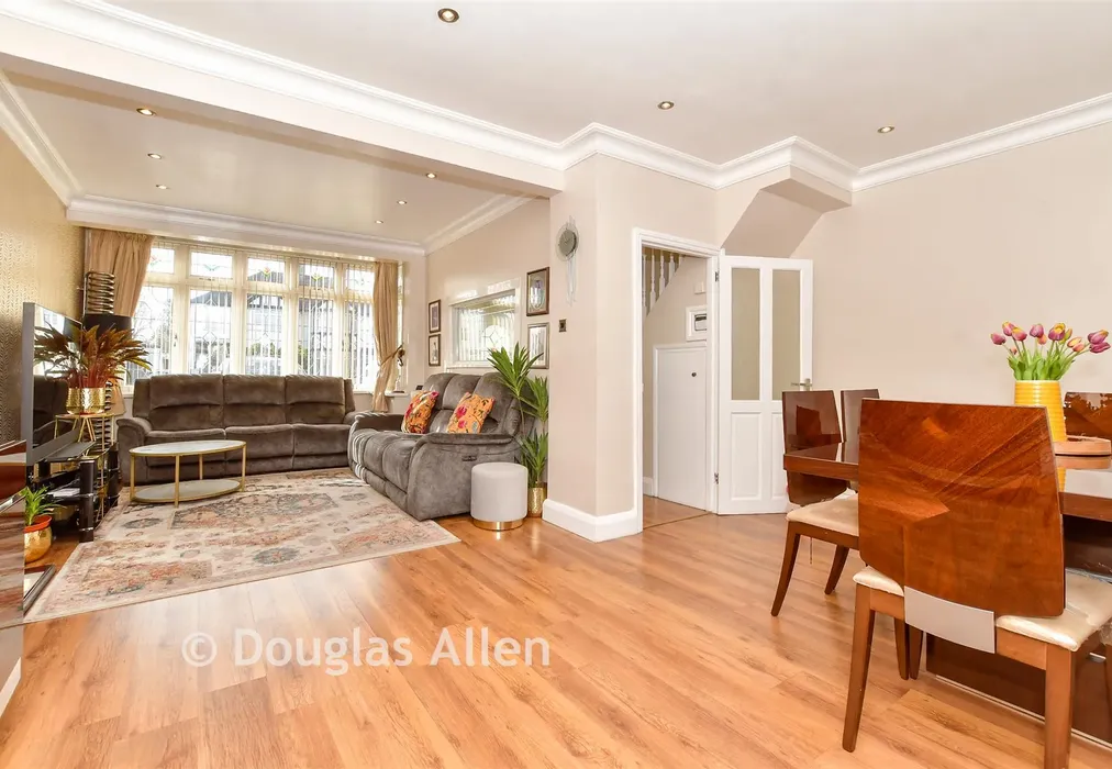Dining Area - Upper Rainham Road, Hornchurch, Essex - Wards of Kent