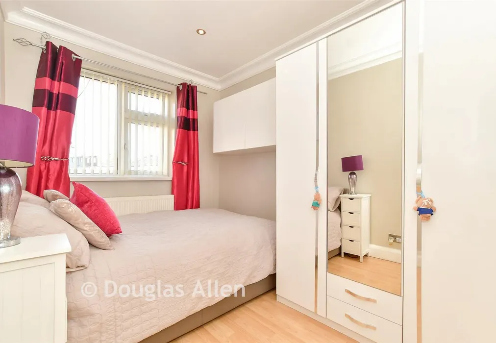 Bedroom 3 - Upper Rainham Road, Hornchurch, Essex - Wards of Kent