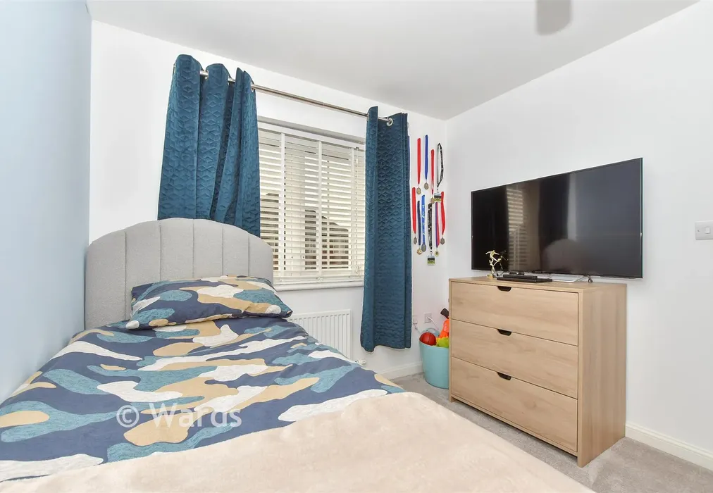 Bedroom 2 - Central Boulevard, Aylesham, Canterbury, Kent - Wards of Kent