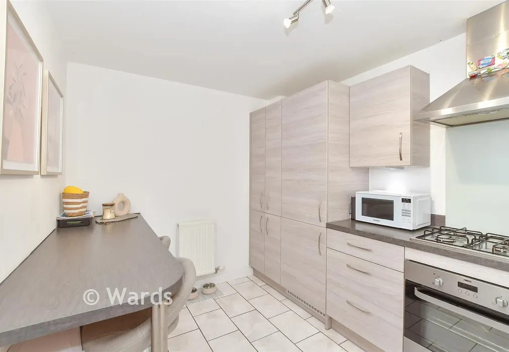 Kitchen - Central Boulevard, Aylesham, Canterbury, Kent - Wards of Kent