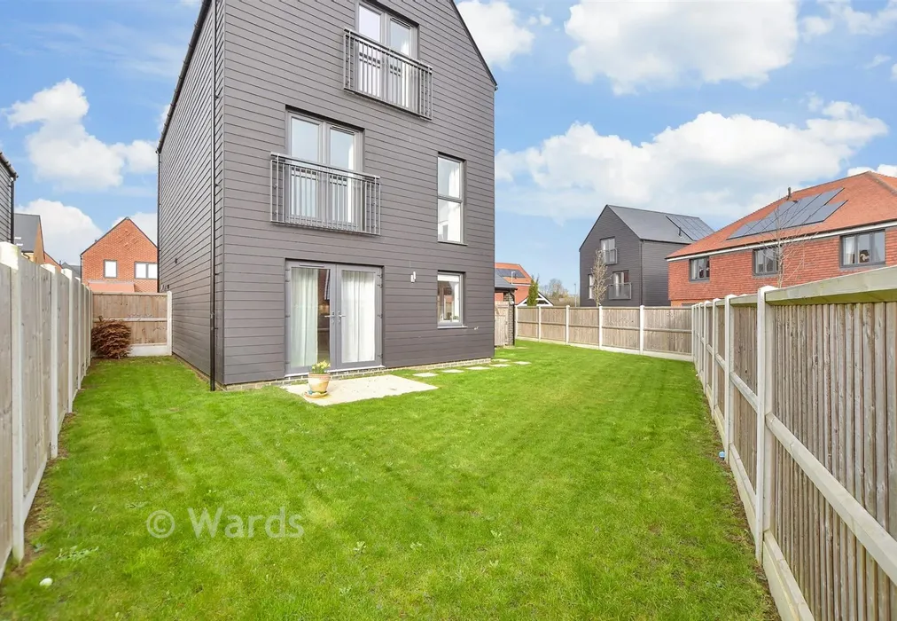 Rear Garden - Bermuda Road, Whitstable, Kent - Wards of Kent