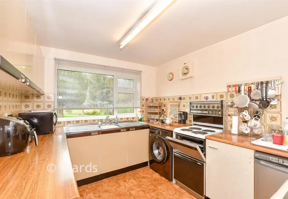Kitchen - New House Lane, Canterbury, Kent - Wards of Kent