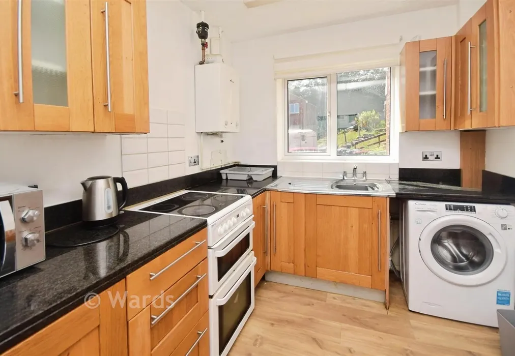 Kitchen - Goudhurst Close, Canterbury, Kent - Wards of Kent