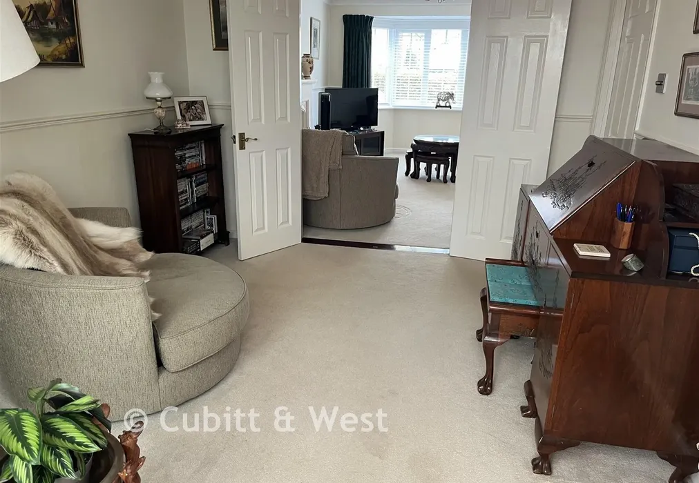 Family Room - Willard Way, Ashington, West Sussex - Wards of Kent