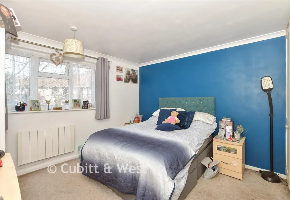 Bedroom 1 - Newlands Crescent, East Grinstead, West Sussex - Wards of Kent