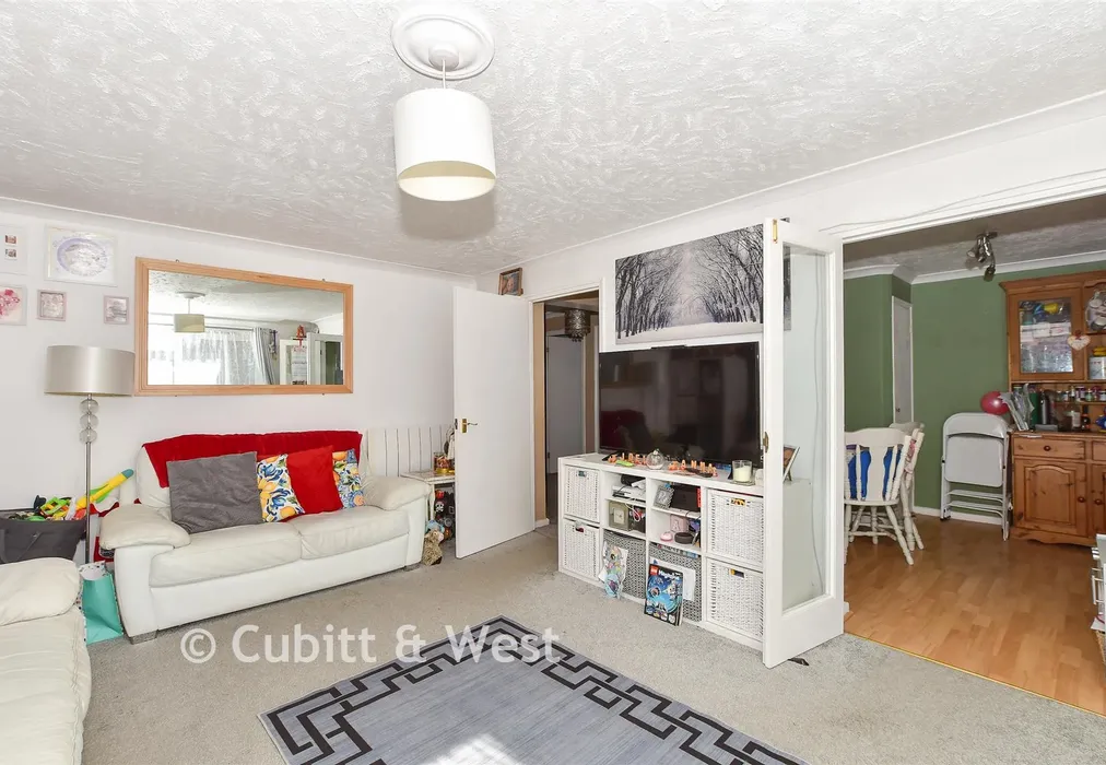 Lounge - Newlands Crescent, East Grinstead, West Sussex - Wards of Kent