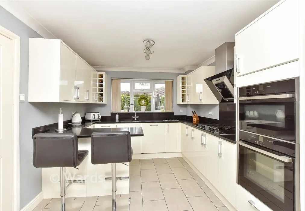 Kitchen/Diner - Howells Close, West Kingsdown, Sevenoaks, Kent - Wards of Kent