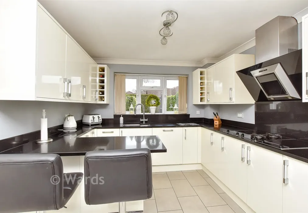 Kitchen/Diner - Howells Close, West Kingsdown, Sevenoaks, Kent - Wards of Kent