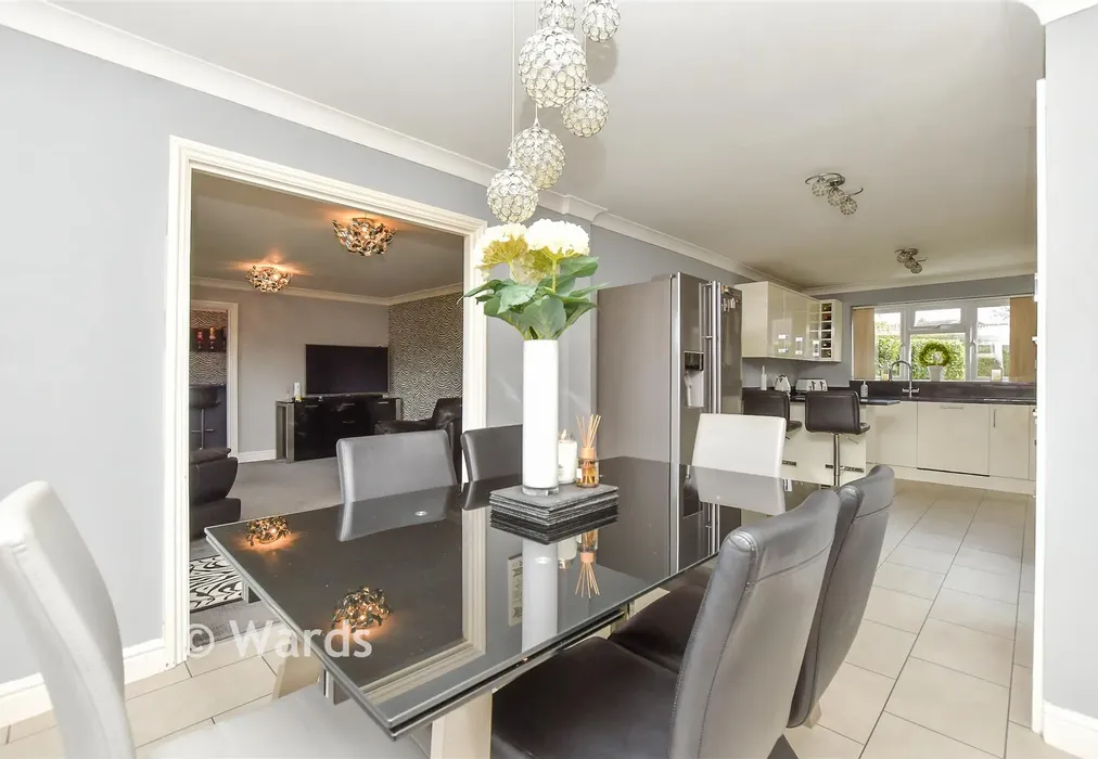 Kitchen/Diner - Howells Close, West Kingsdown, Sevenoaks, Kent - Wards of Kent