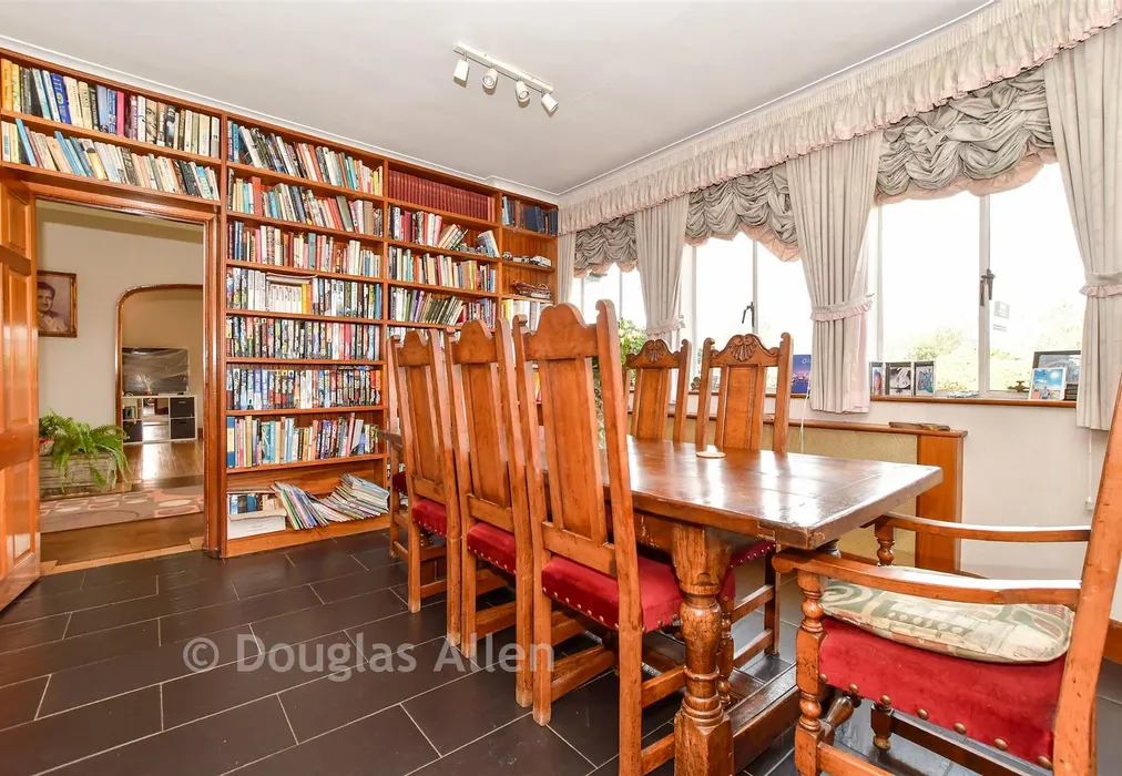 Dining Room - Heath Drive, Gidea Park, Essex - Wards of Kent