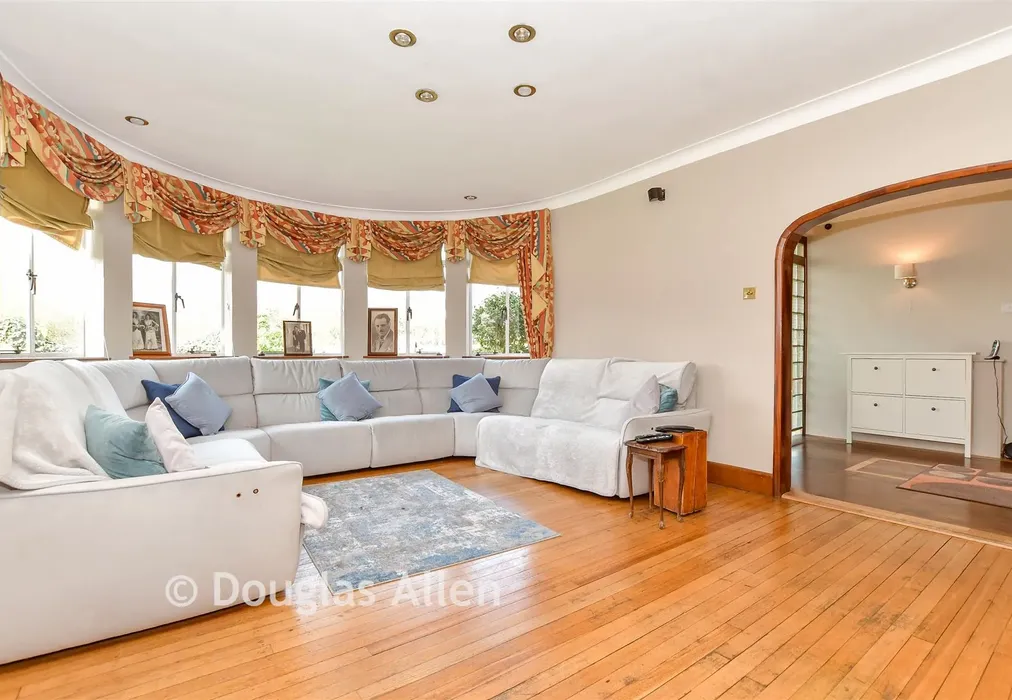 Lounge - Heath Drive, Gidea Park, Essex - Wards of Kent