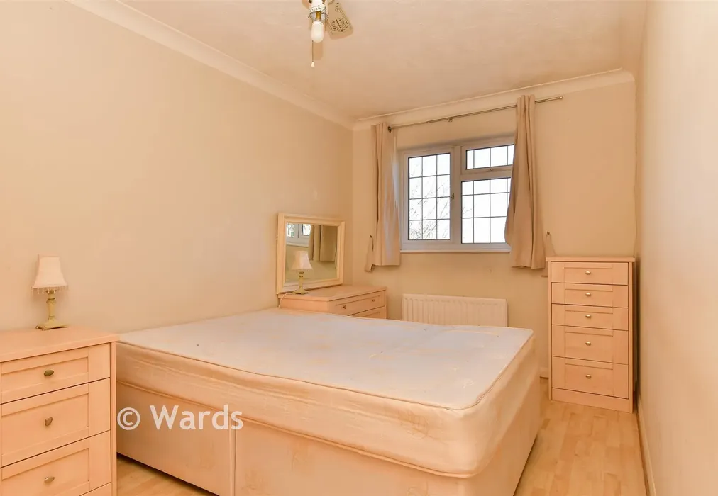 Bedroom 1 - Limetree Close, Chatham, Kent - Wards of Kent