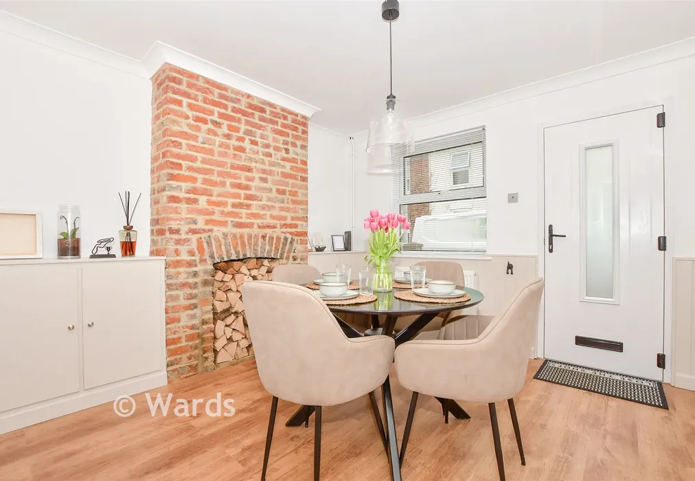 Dining Area - Oxford Street, Snodland, Kent - Wards of Kent