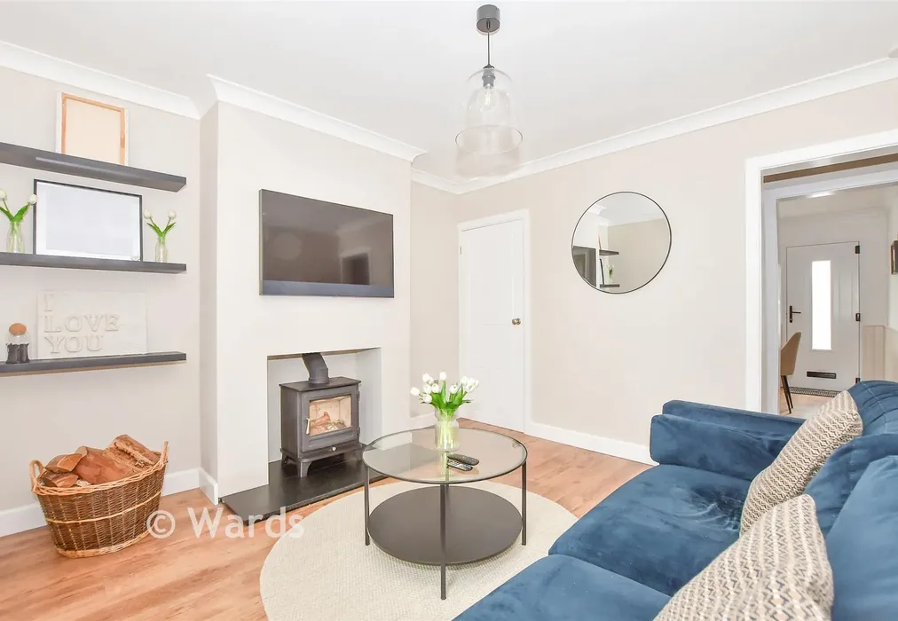 Lounge - Oxford Street, Snodland, Kent - Wards of Kent