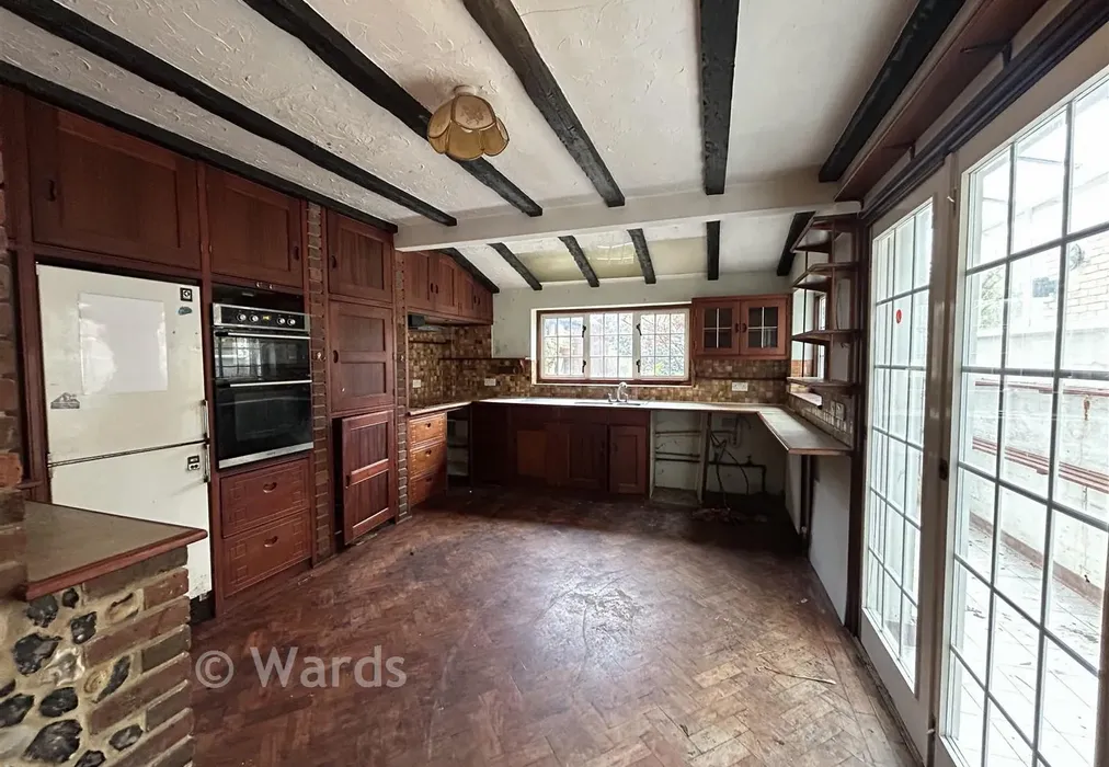 Kitchen - Vale Road, Broadstairs, Kent - Wards of Kent