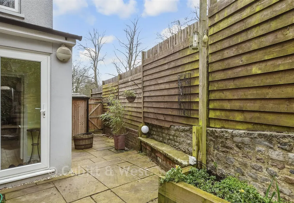 Rear Garden - Garibaldi Road, Redhill, Surrey - Wards of Kent