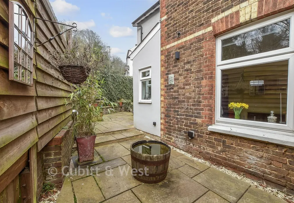 Rear Garden - Garibaldi Road, Redhill, Surrey - Wards of Kent