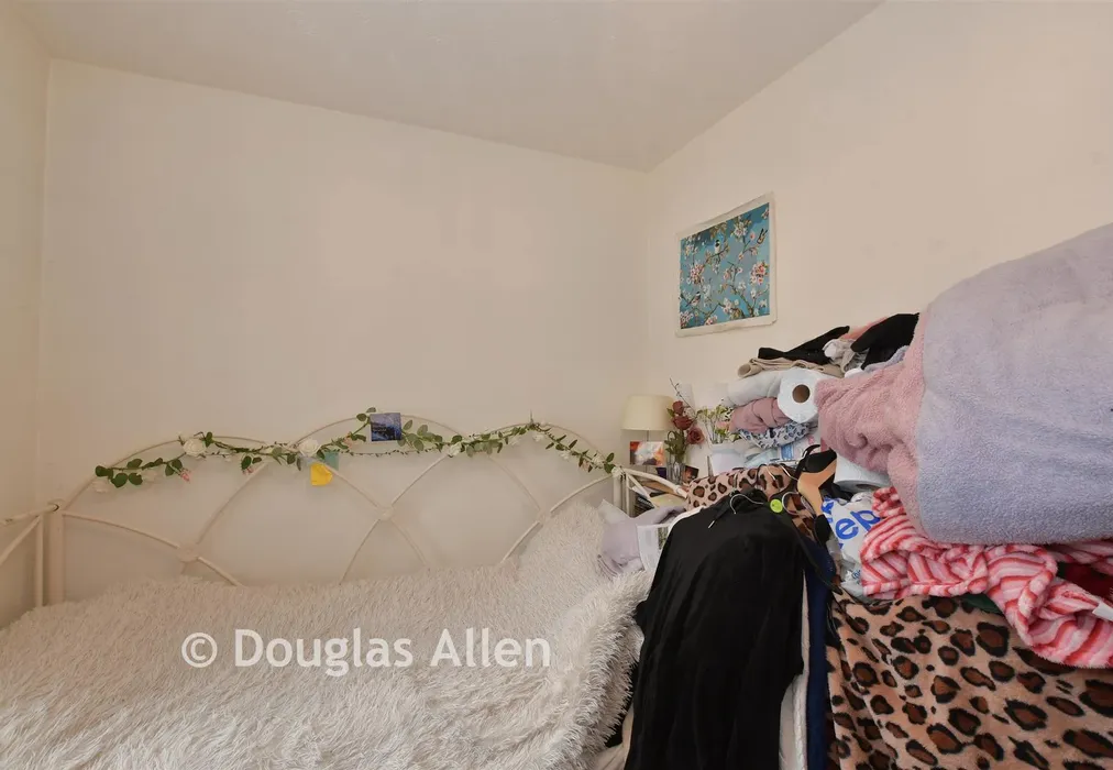 Bedroom - Bardfield, Basildon, Essex - Wards of Kent