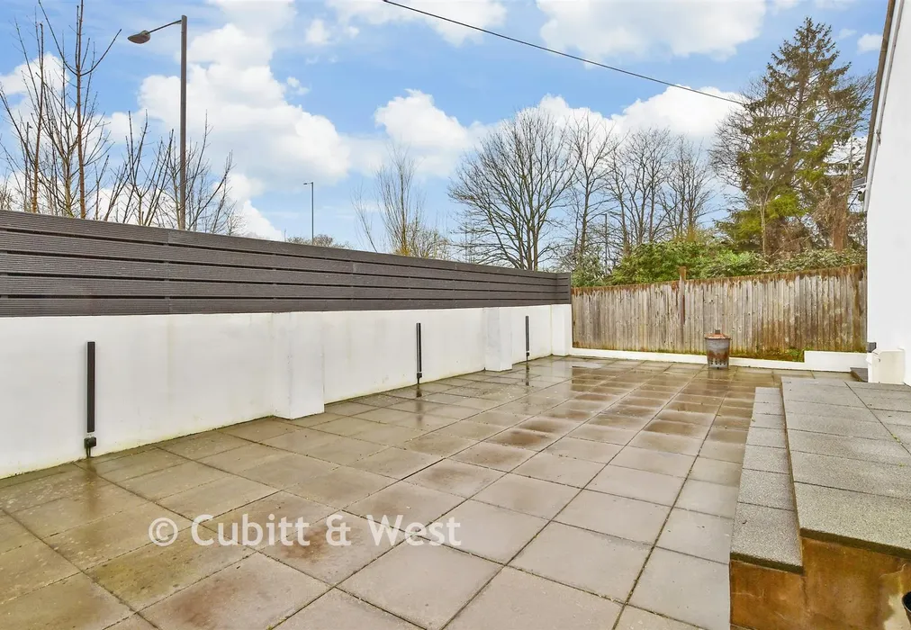 Patio / Decking - Braypool Lane, Patcham, Brighton, East Sussex - Wards of Kent