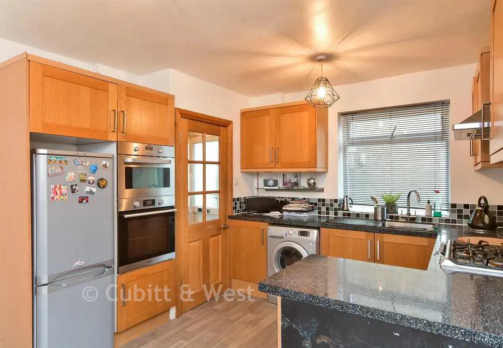 Kitchen/ Diner - Batemans Road, Woodingdean, Brighton, East Sussex - Wards of Kent