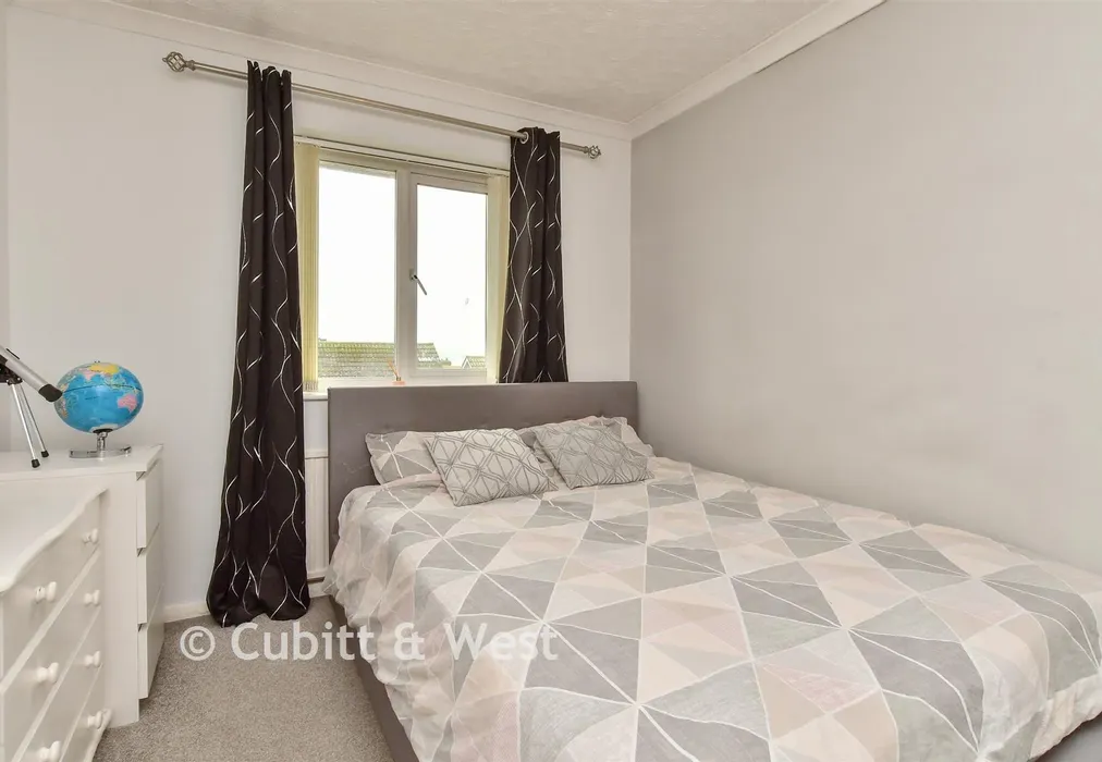 Bedroom 2 - Batemans Road, Woodingdean, Brighton, East Sussex - Wards of Kent