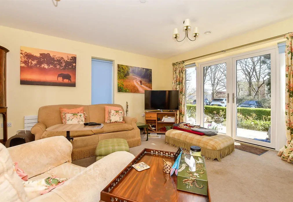 Lounge :: - Tudeley Lane, Tonbridge, Kent - Wards of Kent