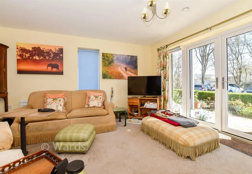 Lounge - Tudeley Lane, Tonbridge, Kent - Wards of Kent