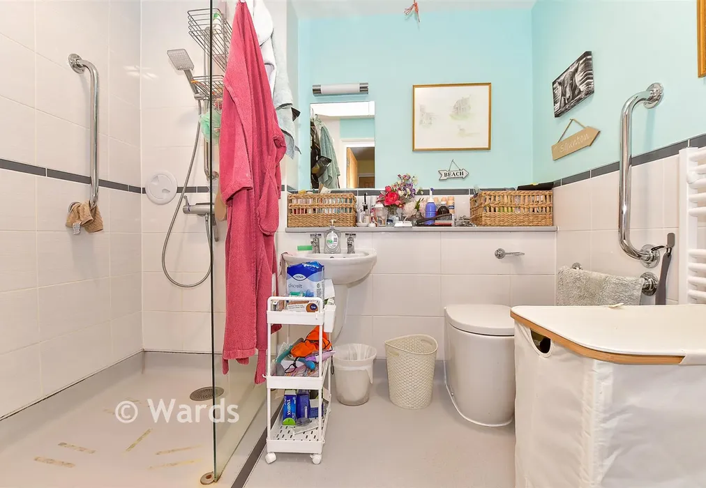 Shower Room - Tudeley Lane, Tonbridge, Kent - Wards of Kent