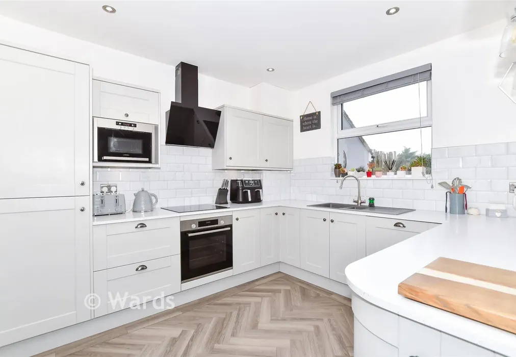 Kitchen/Diner - Tonbridge Road, Maidstone, Kent - Wards of Kent