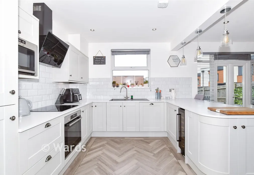 Kitchen/Diner - Tonbridge Road, Maidstone, Kent - Wards of Kent
