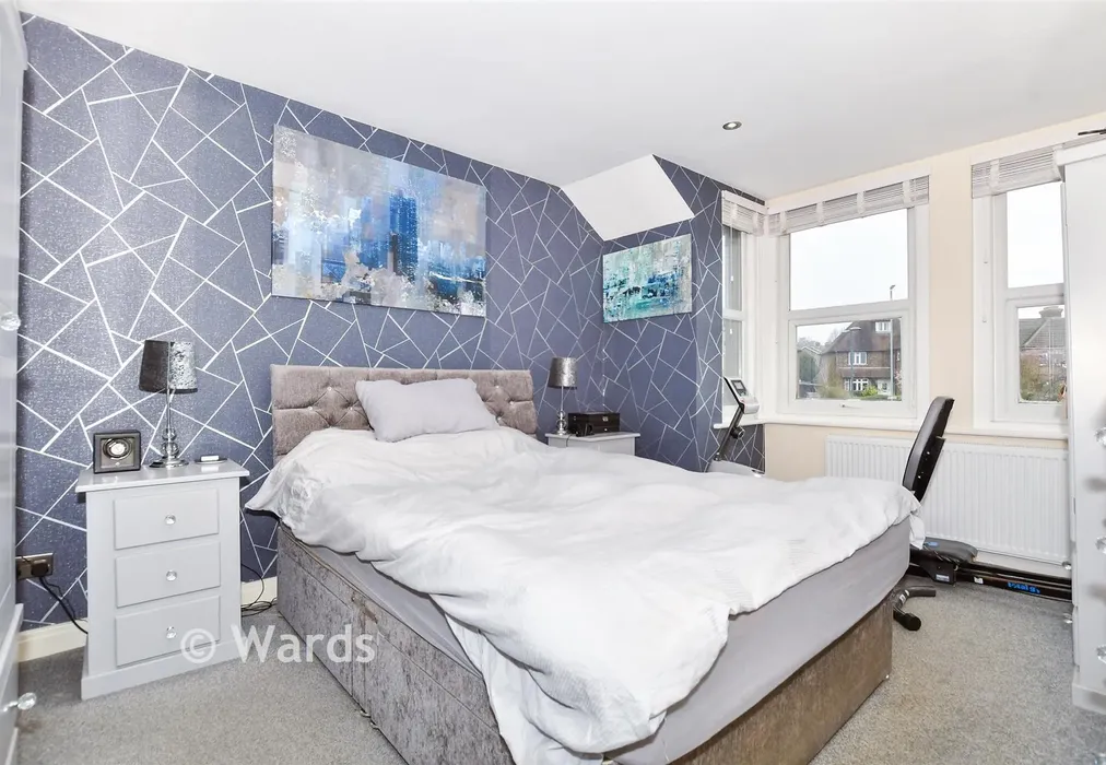 Bedroom 1 - Tonbridge Road, Maidstone, Kent - Wards of Kent