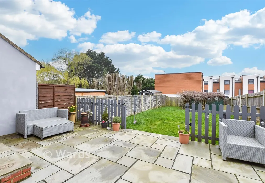 Rear Garden - Tonbridge Road, Maidstone, Kent - Wards of Kent