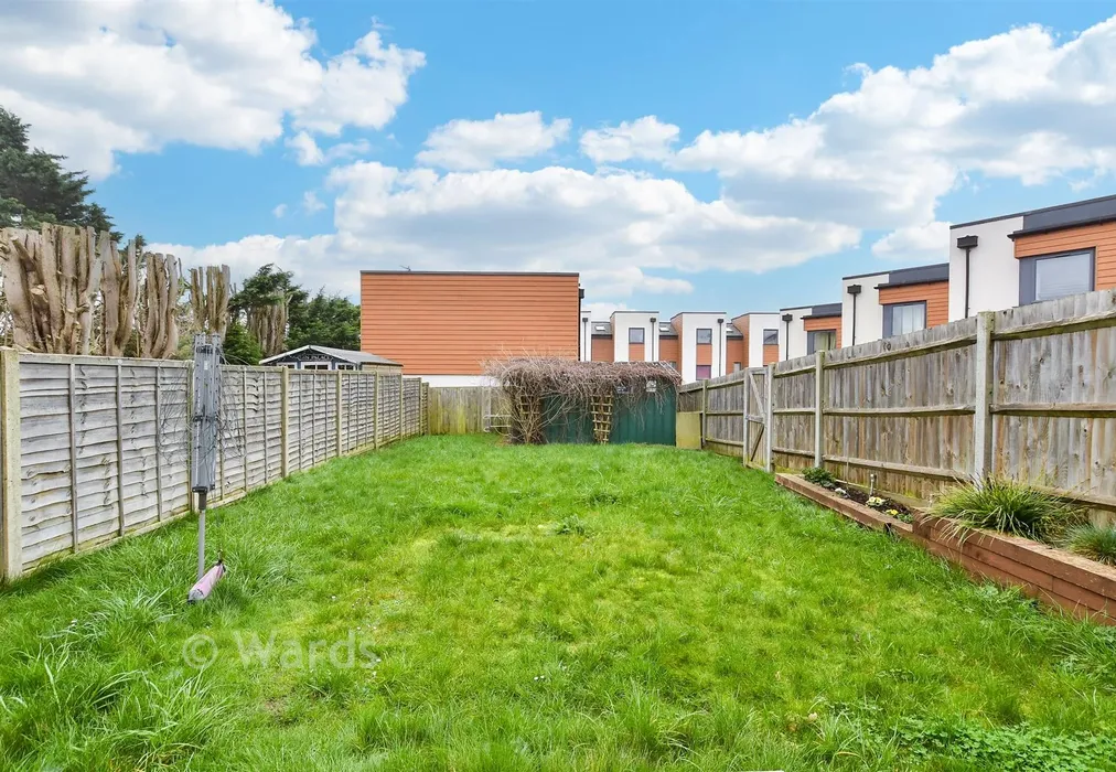 Rear Garden - Tonbridge Road, Maidstone, Kent - Wards of Kent