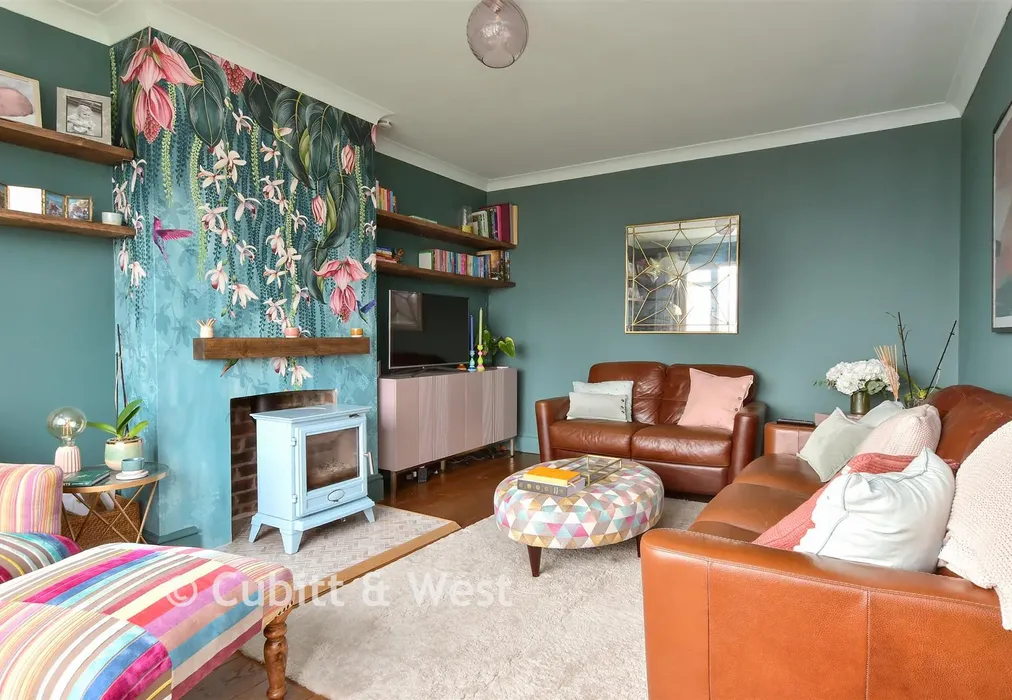 Lounge - Fairview Rise, Westdene, Brighton, East Sussex - Wards of Kent