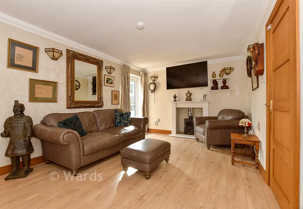 Lounge - Orchard Glade, Headcorn, Kent - Wards of Kent