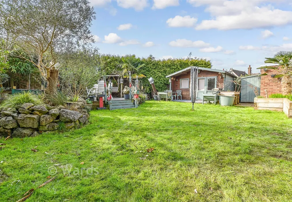 Rear Garden - Orchard Glade, Headcorn, Kent - Wards of Kent