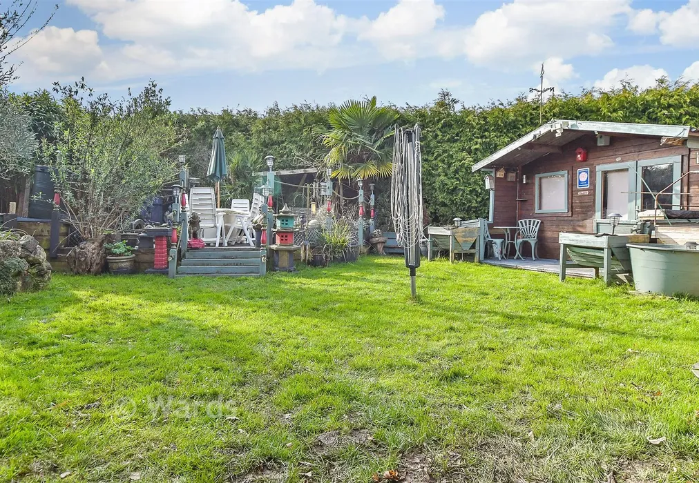 Rear Garden - Orchard Glade, Headcorn, Kent - Wards of Kent