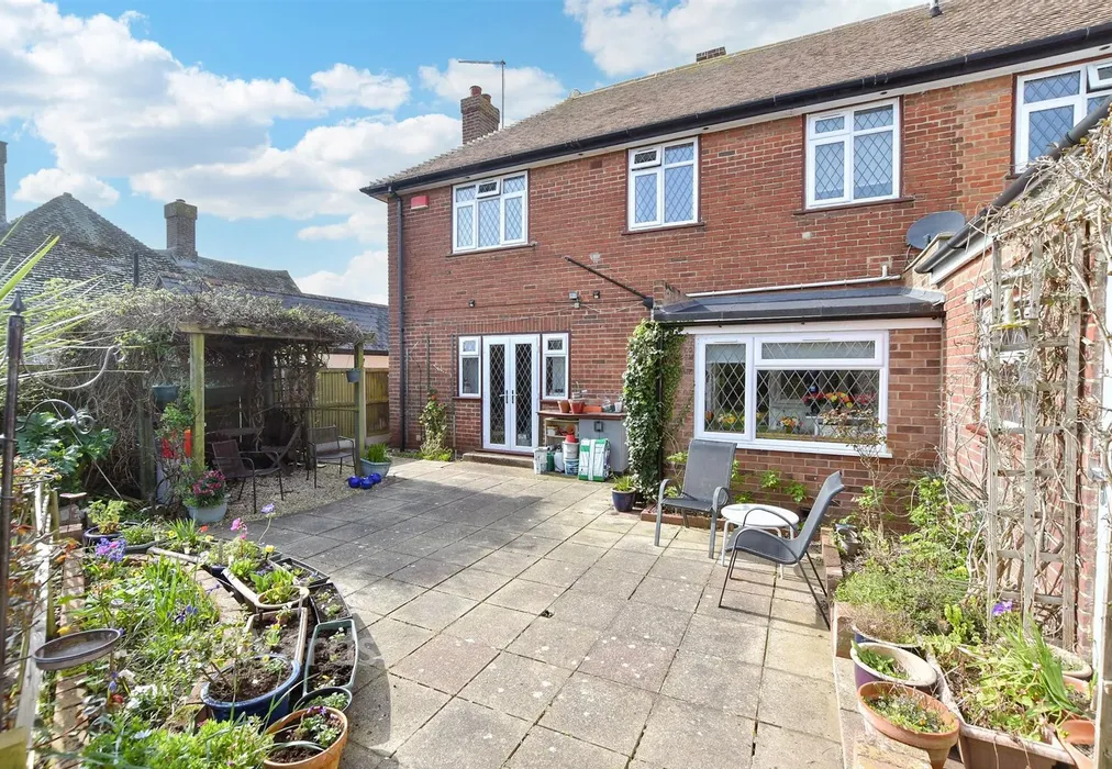 Patio / Decking - St. Mildred's Avenue, Birchington, Kent - Wards of Kent