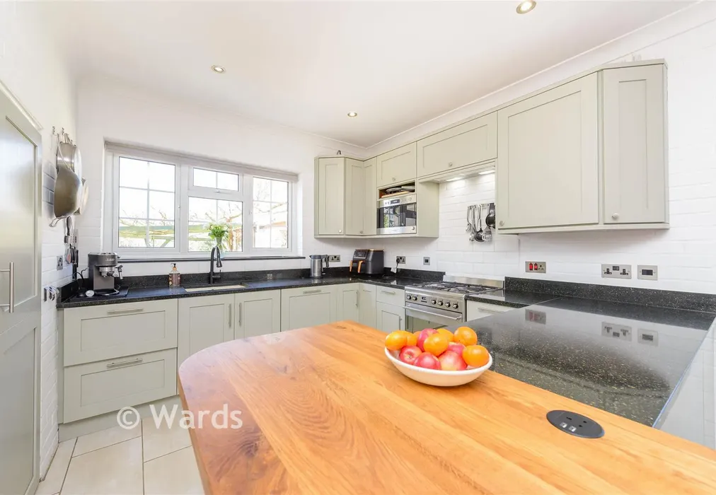 Kitchen/Diner - Bredhurst Road, Wigmore, Gillingham, Kent - Wards of Kent