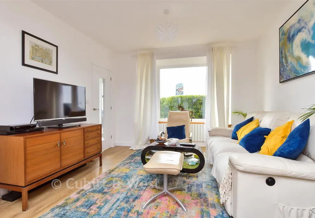 Lounge - Hillview Road, Woodingdean, Brighton, East Sussex - Wards of Kent