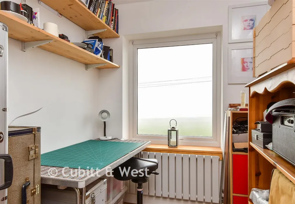 Bedroom 3 - Hillview Road, Woodingdean, Brighton, East Sussex - Wards of Kent