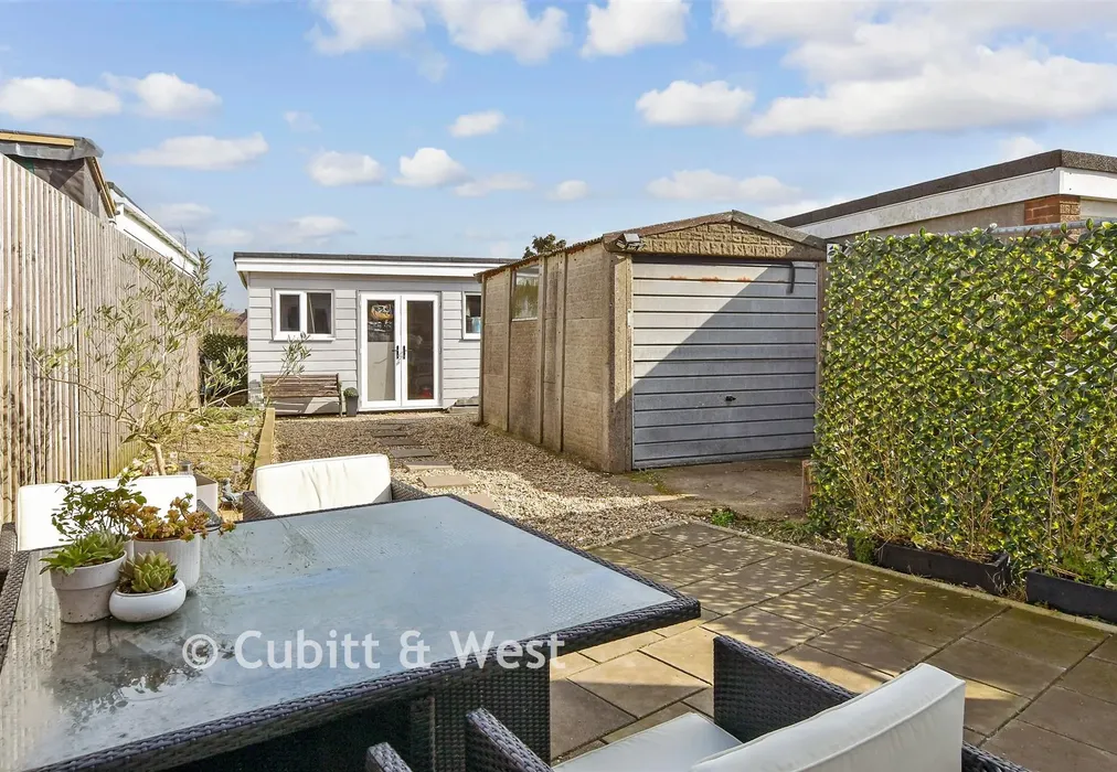 Rear Garden - Hillview Road, Woodingdean, Brighton, East Sussex - Wards of Kent