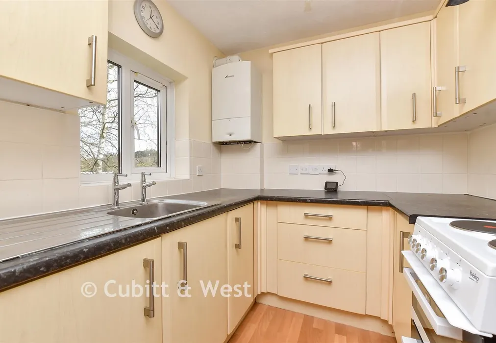 Kitchen / Lounge / Diner - Brighton Road, Purley, Surrey - Wards of Kent