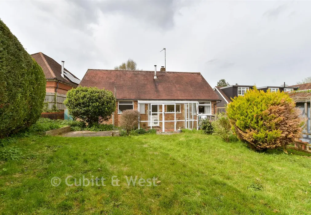 Rear Garden - London Road, Watersfield, Pulborough, West Sussex - Wards of Kent