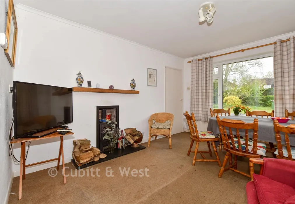 Lounge/Dining Room - London Road, Watersfield, Pulborough, West Sussex - Wards of Kent