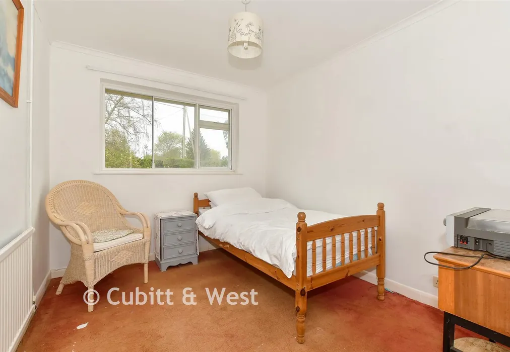 Bedroom 2 - London Road, Watersfield, Pulborough, West Sussex - Wards of Kent