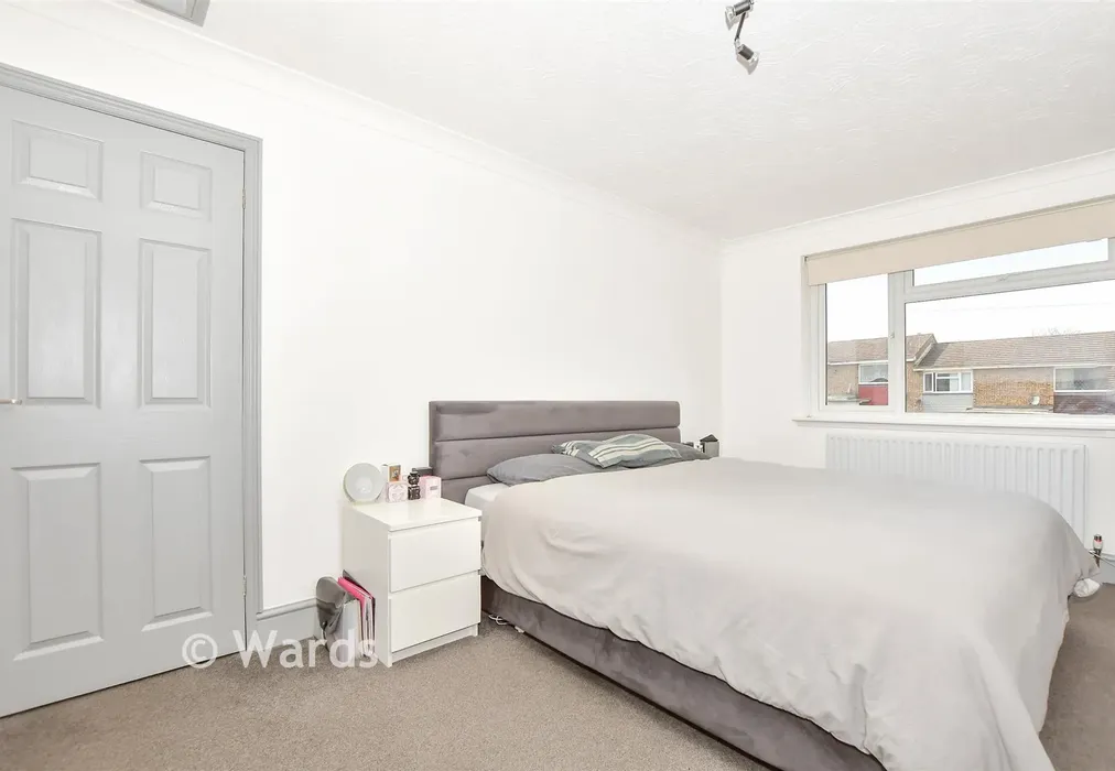 Bedroom 1 - Mincers Close, Lordswood, Chatham, Kent - Wards of Kent