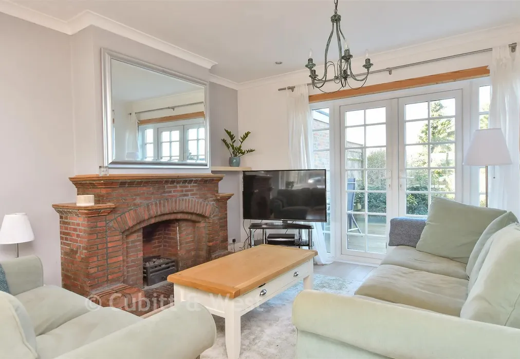 Lounge/ Diner - Highview Avenue South, Brighton, East Sussex - Wards of Kent