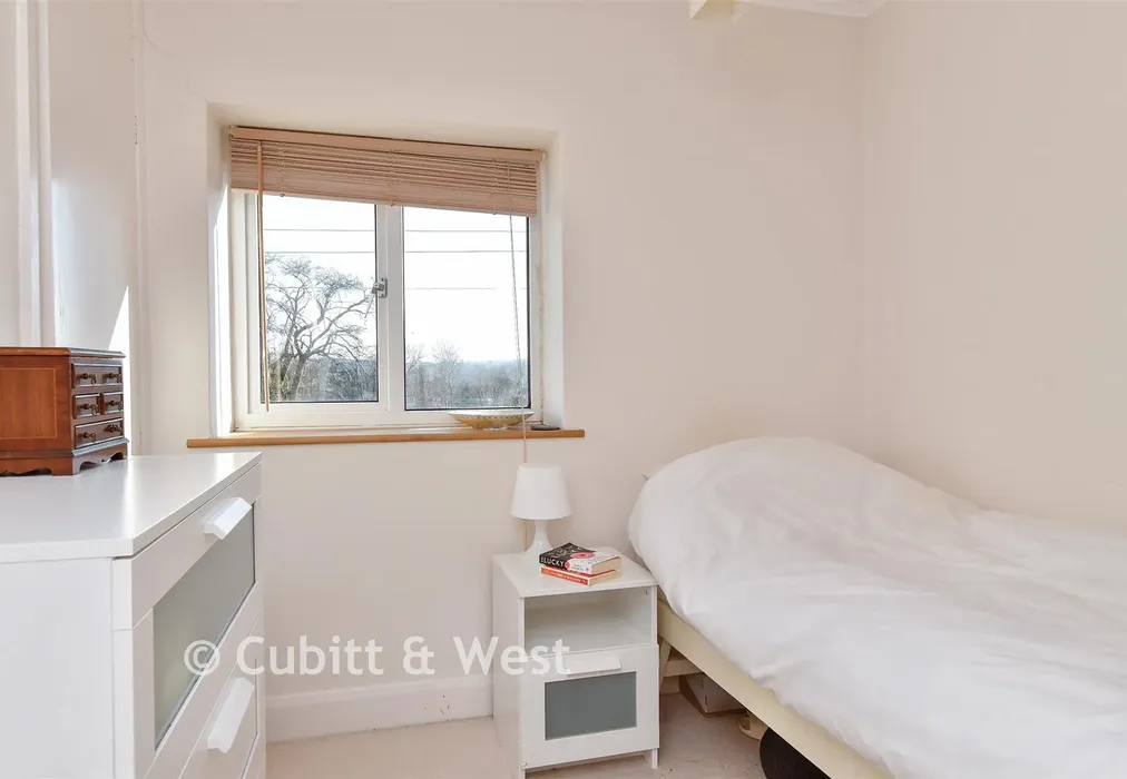 Bedroom 3 - Highview Avenue South, Brighton, East Sussex - Wards of Kent